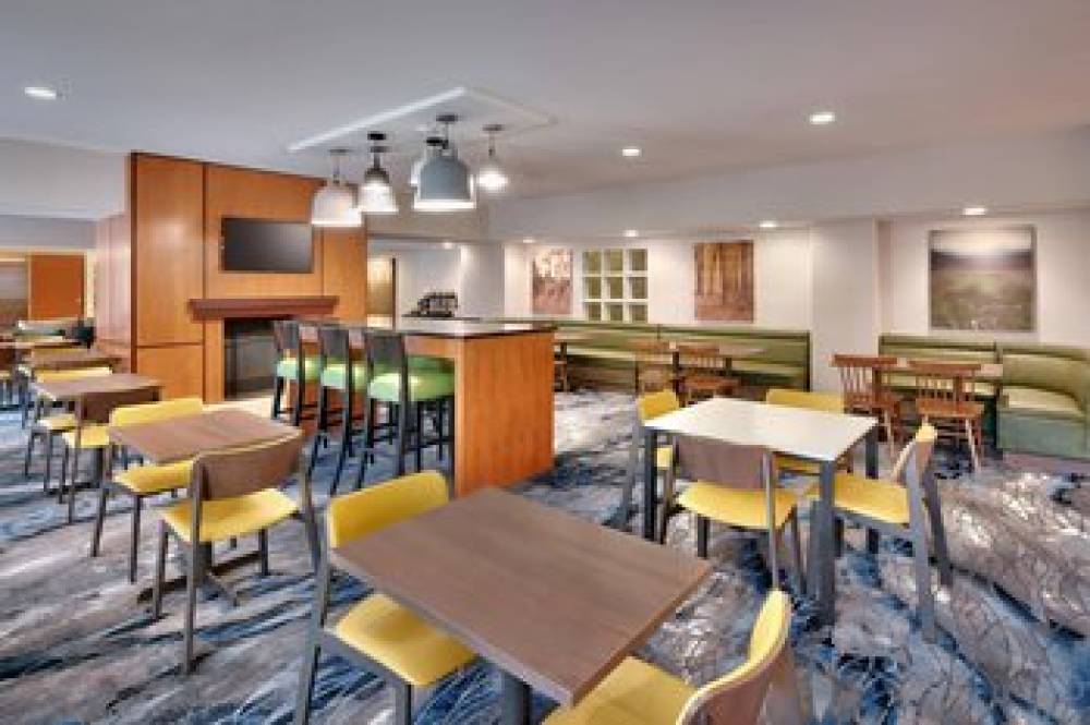 Fairfield Inn And Suites By Marriott Seattle Bellevue Redmond 1