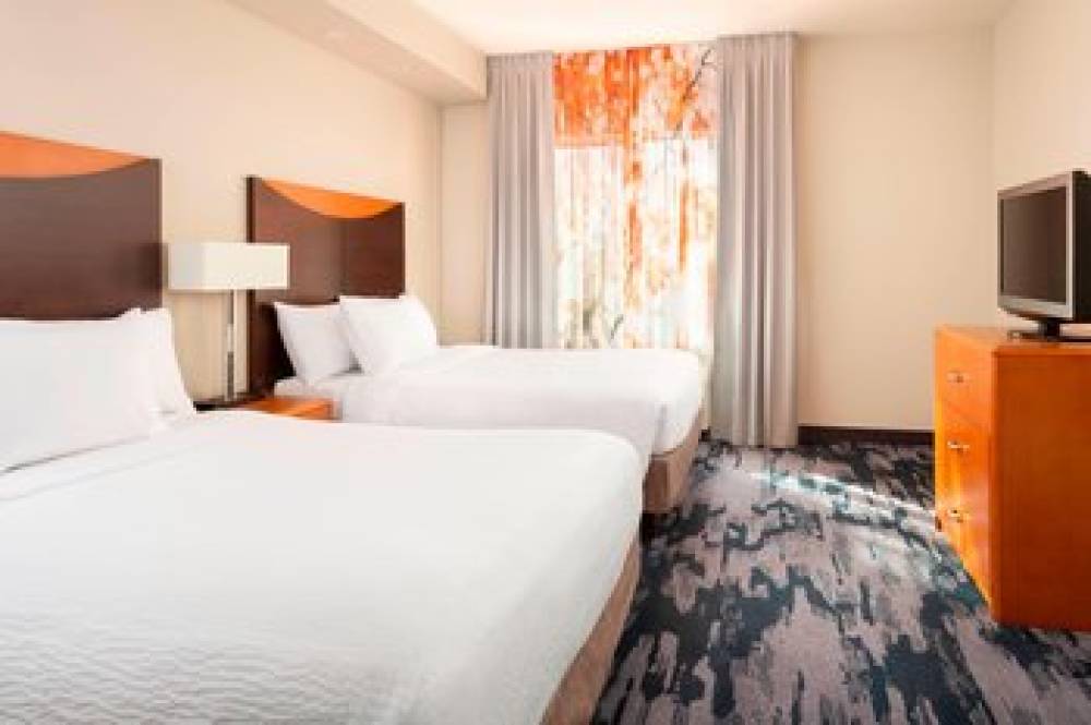 Fairfield Inn And Suites By Marriott Selma Kingsburg 6