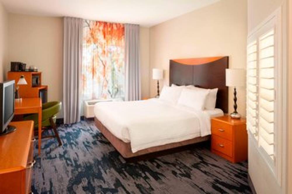 Fairfield Inn And Suites By Marriott Selma Kingsburg 9