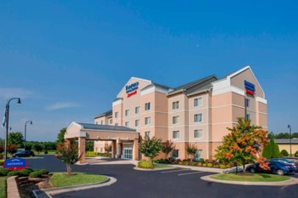 Fairfield Inn And Suites By Marriott South Hill I-85 2