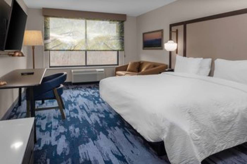 Fairfield Inn And Suites By Marriott Springfield Enfield 8