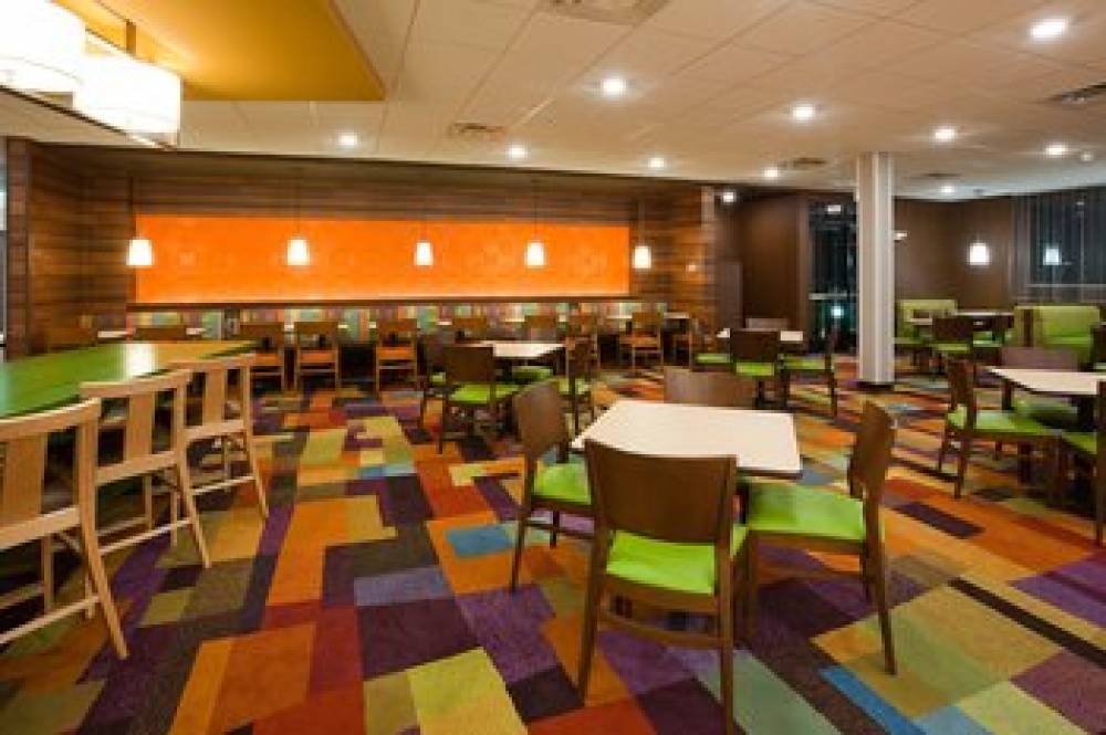 Fairfield Inn And Suites By Marriott St Paul Northeast 8