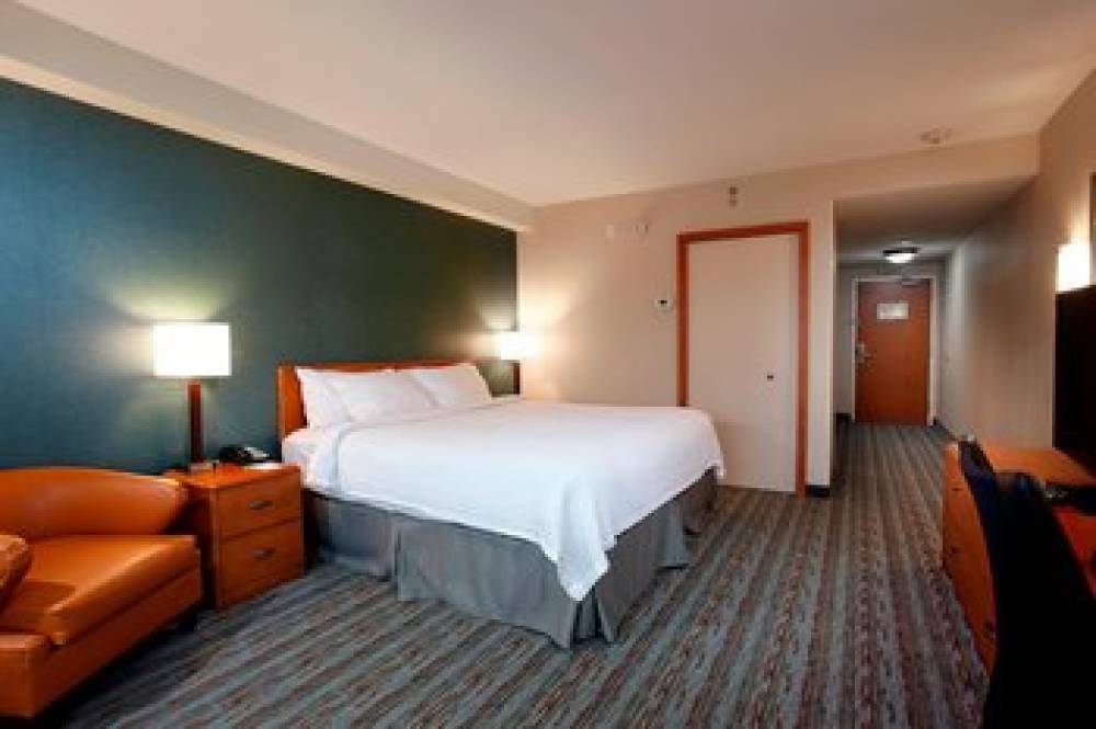 Fairfield Inn And Suites By Marriott Sudbury 6