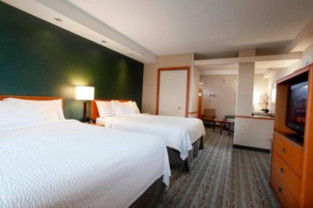 Fairfield Inn And Suites By Marriott Sudbury 10