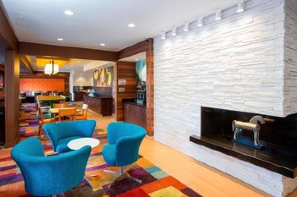 Fairfield Inn And Suites By Marriott Terre Haute 1