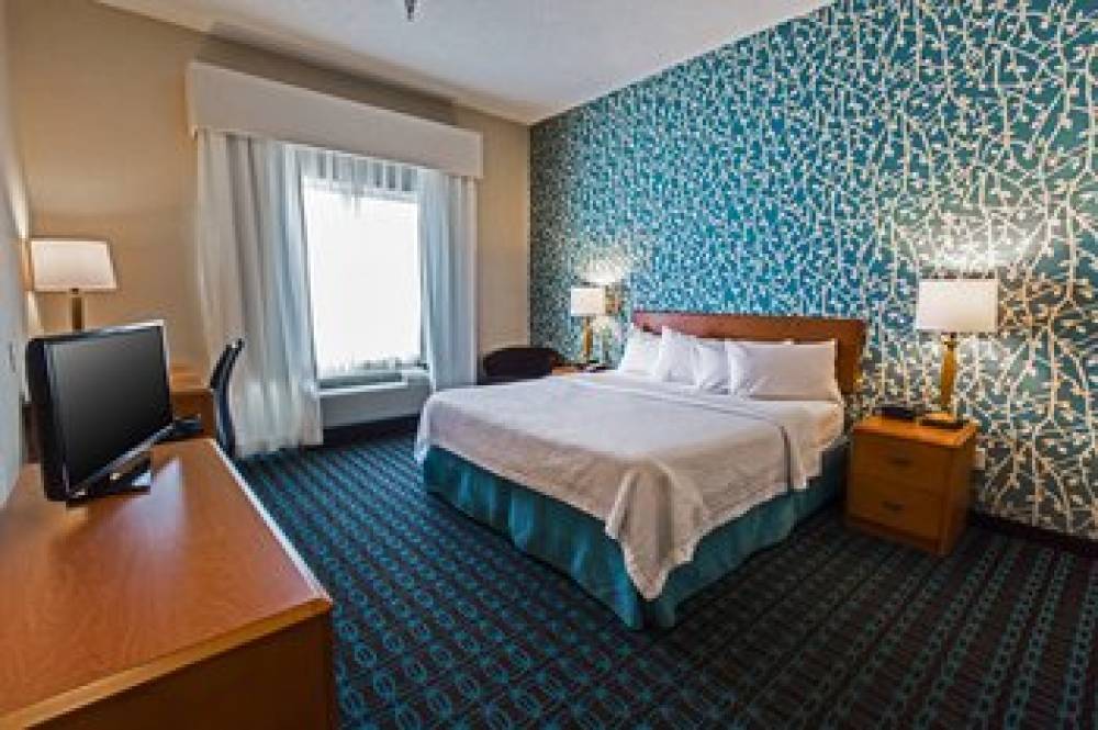 Fairfield Inn And Suites By Marriott Toledo North 3