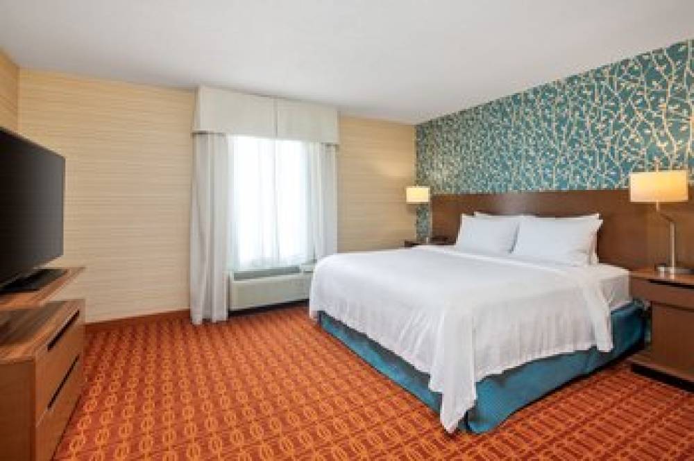 Fairfield Inn And Suites By Marriott Toronto Airport 10