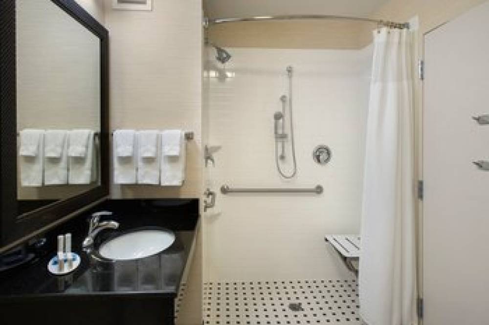 Fairfield Inn And Suites By Marriott Verona 7