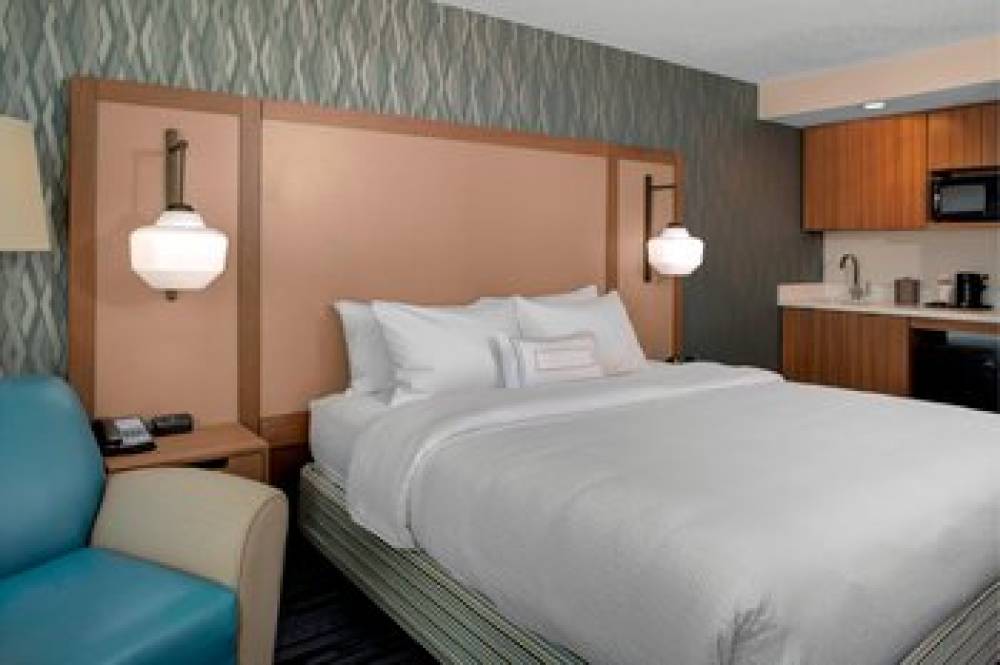 Fairfield Inn And Suites By Marriott Virginia Beach Oceanfront 8