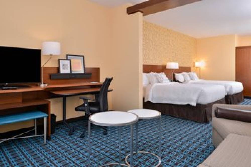 Fairfield Inn And Suites By Marriott Warrensburg 8