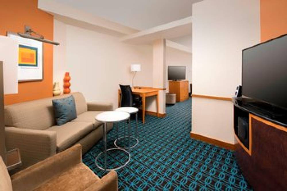 Fairfield Inn And Suites By Marriott Washington DC New York Avenue 7