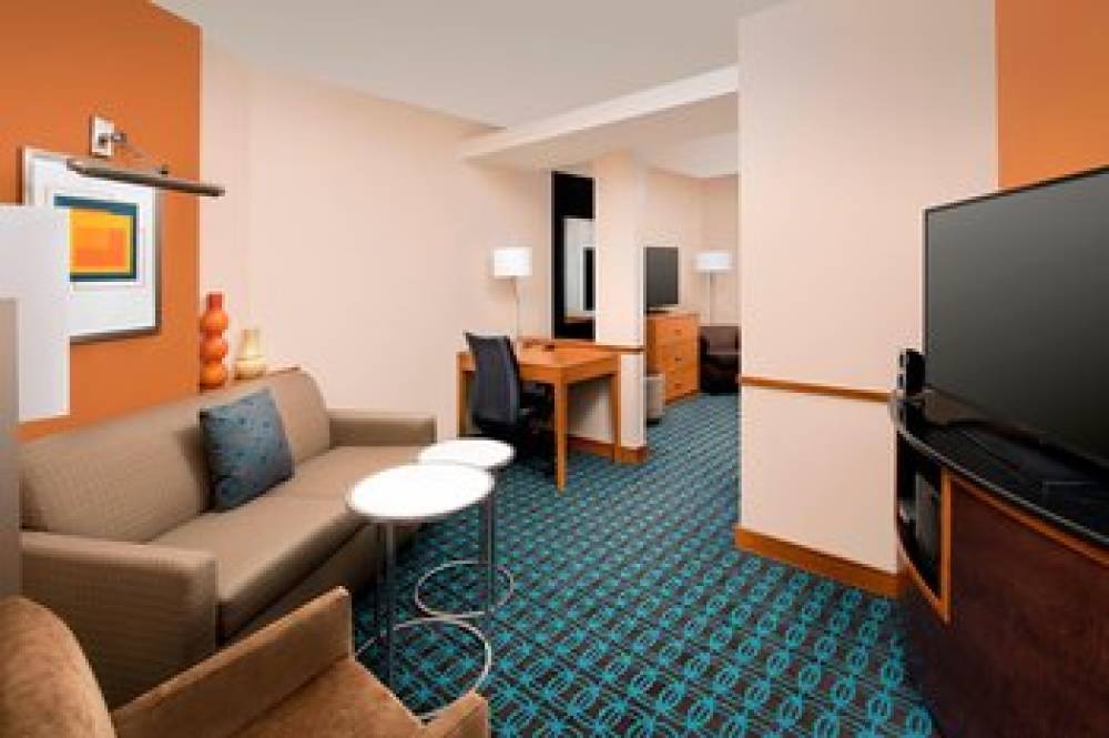 Fairfield Inn And Suites By Marriott Washington DC New York Avenue 9