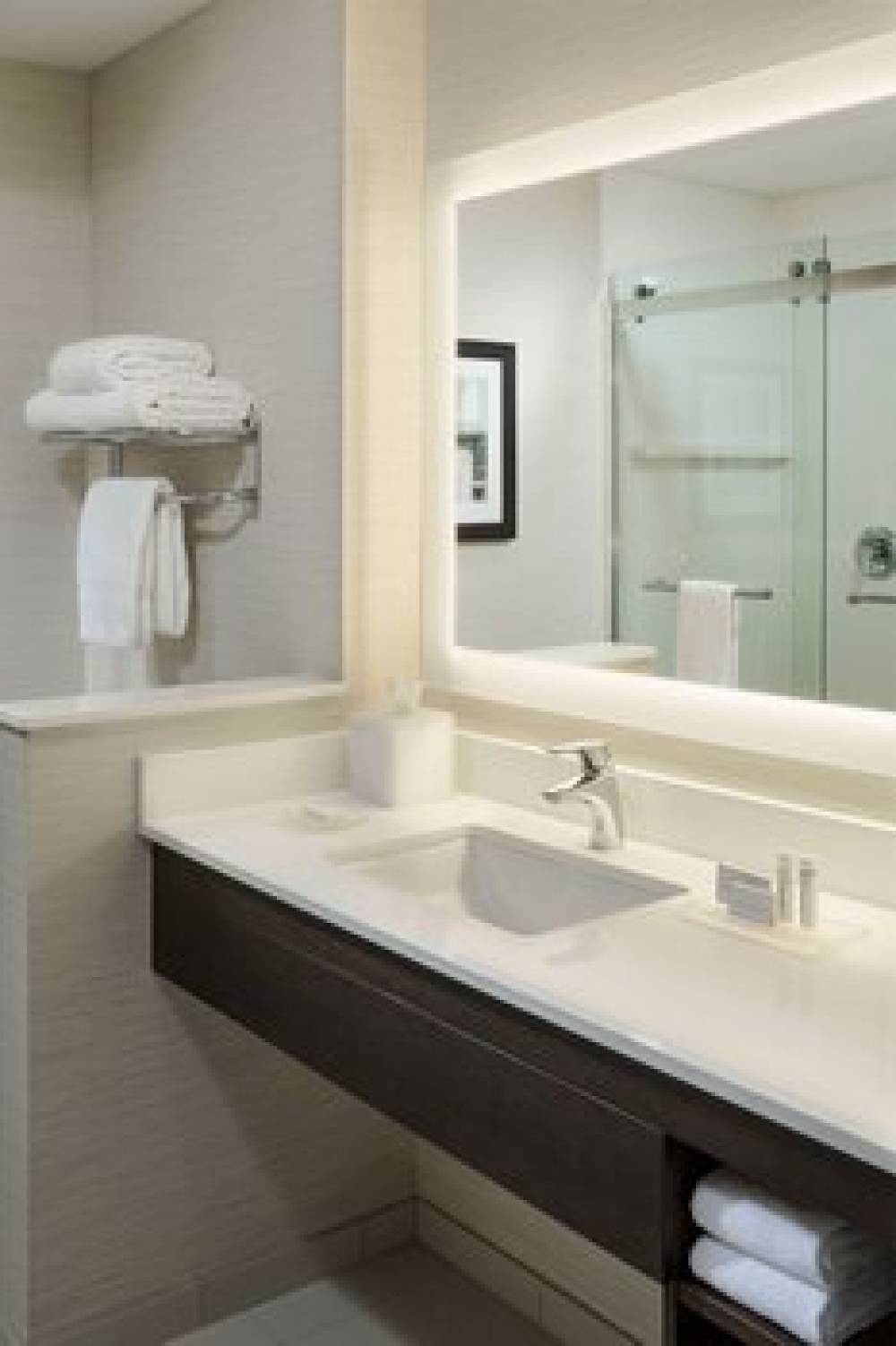 Fairfield Inn And Suites By Marriott Waterbury Stowe 9