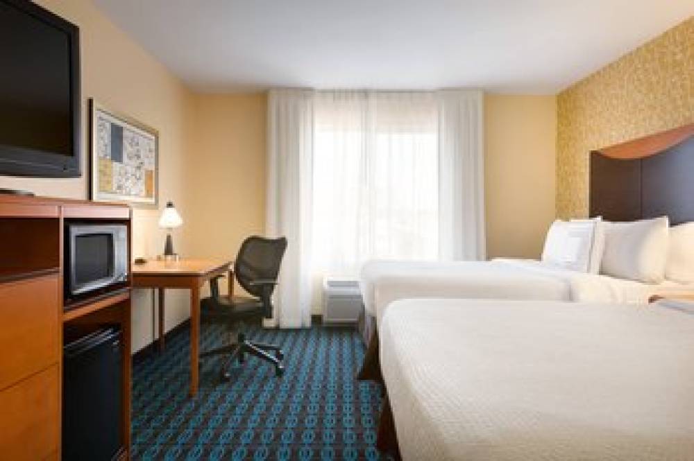 Fairfield Inn And Suites By Marriott Weirton 3