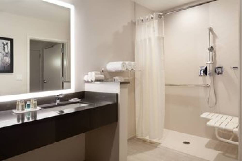 Fairfield Inn And Suites By Marriott Wellington-West Palm Beach 9