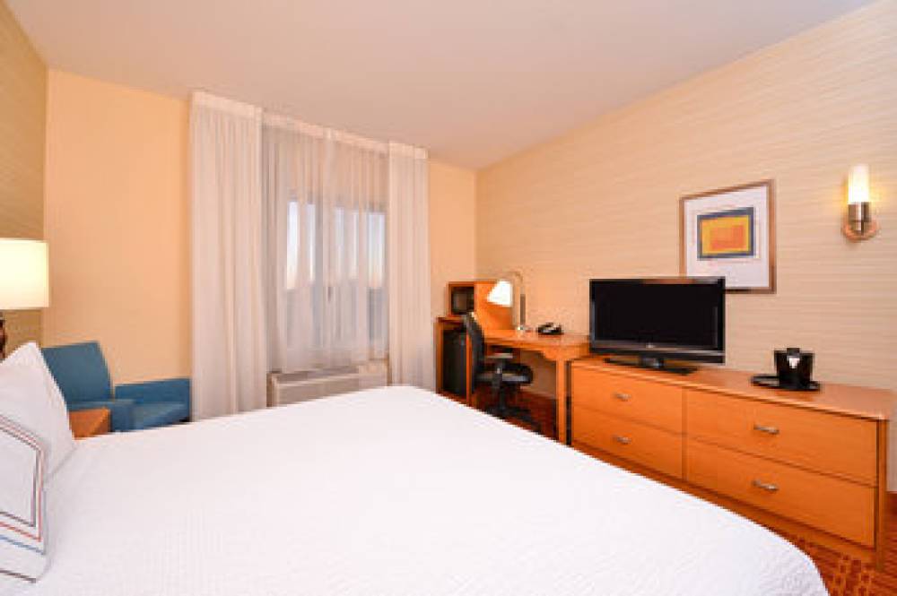 Fairfield Inn And Suites By Marriott White Marsh 6