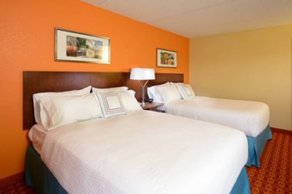 Fairfield Inn And Suites By Marriott Winston-Salem Hanes Mall 8