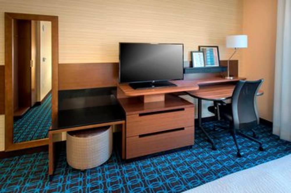 Fairfield Inn And Suites Syracuse Carrier Circle 7