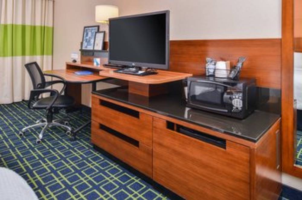 Fairfield Inn By Mariott Corning Riverside 9