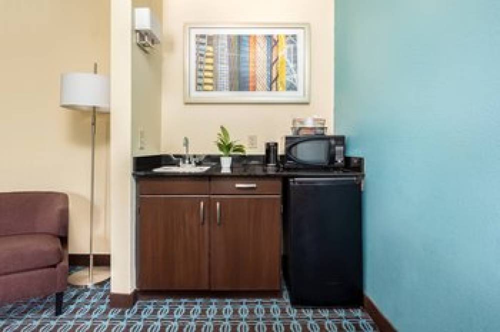 Fairfield Inn By Marriott Charlotte Northlake 9