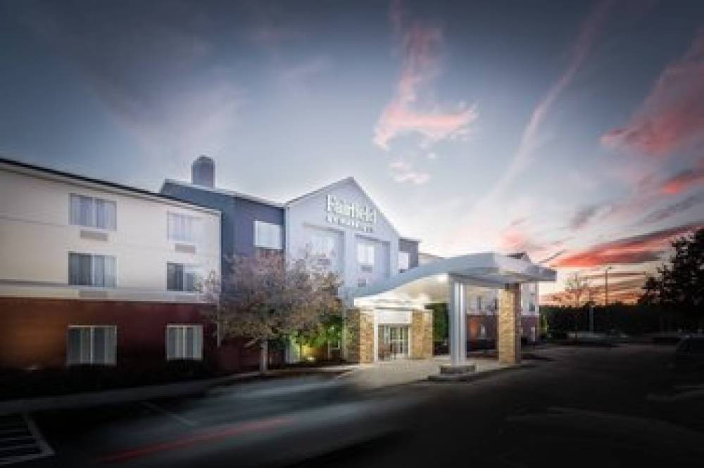 Fairfield Inn By Marriott Charlotte Northlake 1