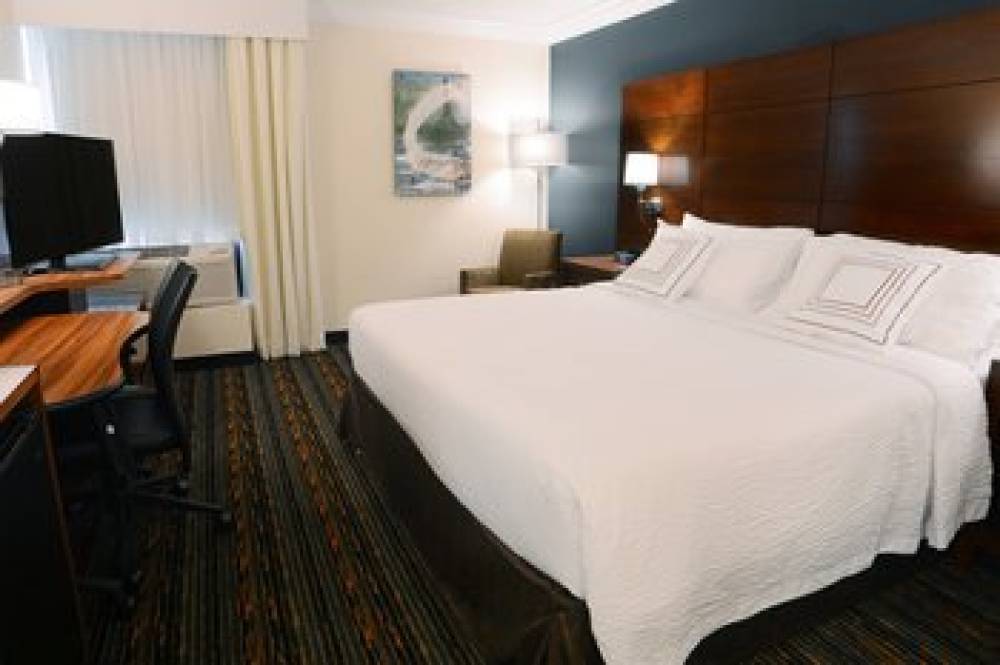 Fairfield Inn By Marriott Inn And Suites Herndon Reston 8