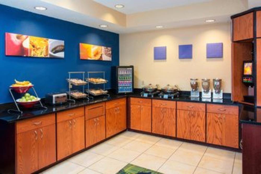 Fairfield Inn By Marriott Middletown Monroe 10