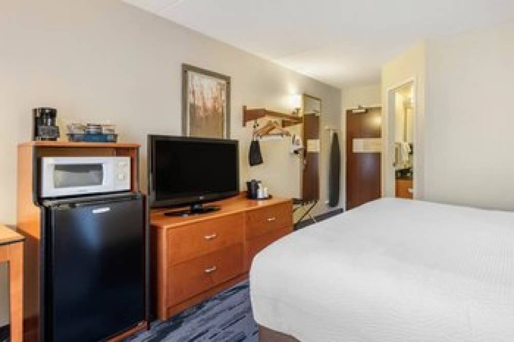 Fairfield Inn By Marriott Portland Maine Mall 7