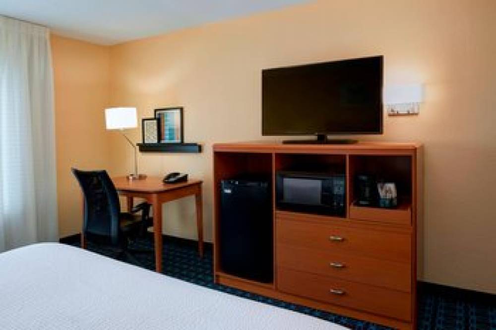 Fairfield Inn By Marriott Richmond 7