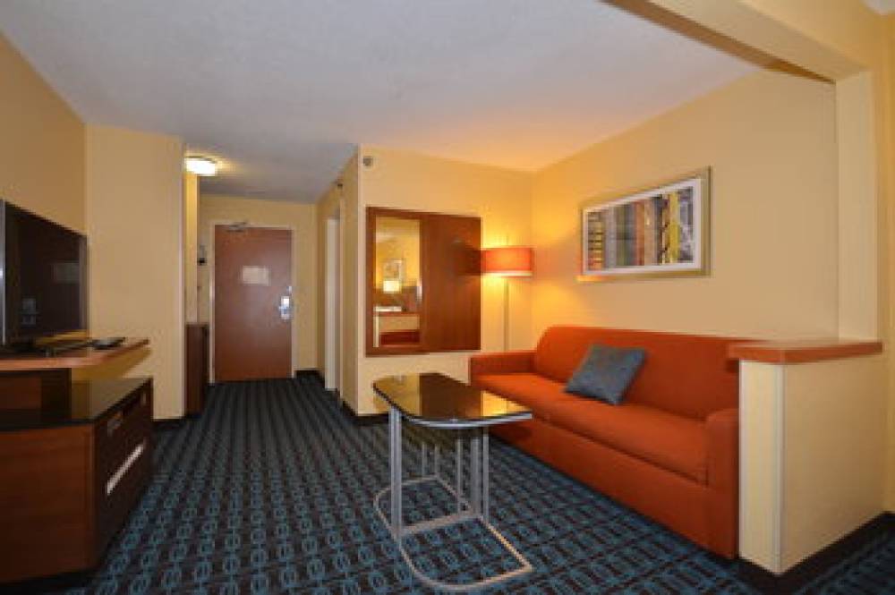 Fairfield Inn By Marriott Springfield 8