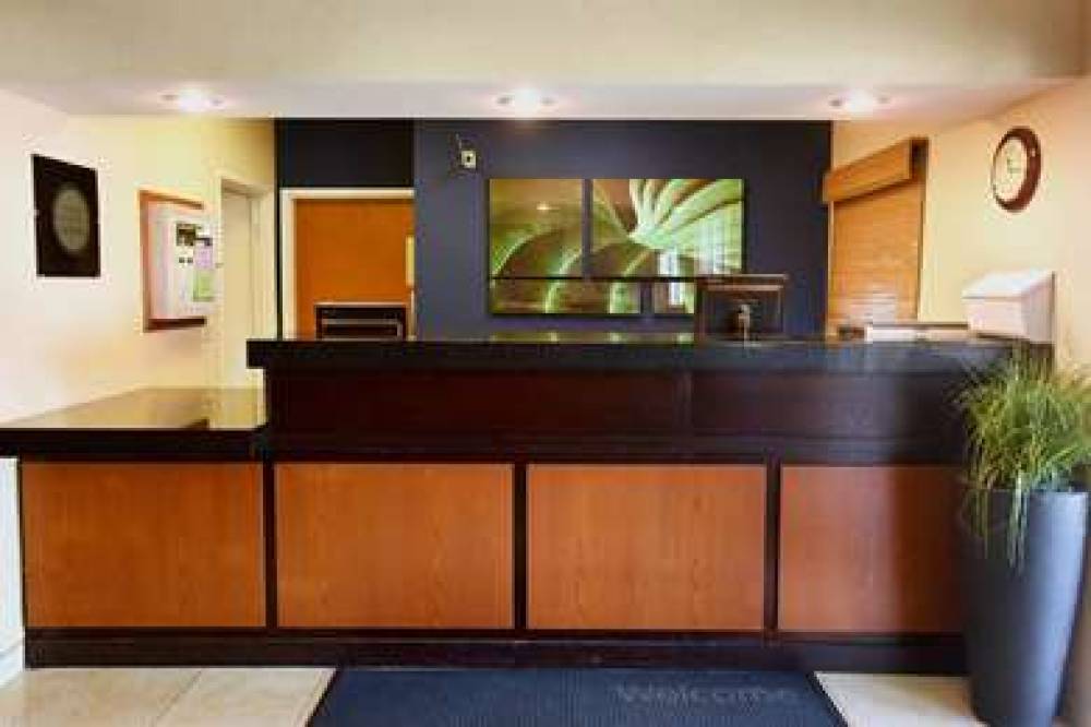 Fairfield Inn By Marriott Topeka 5