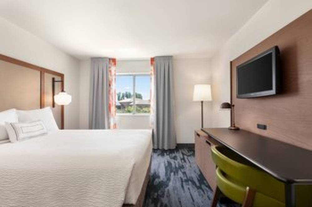 Fairfield Inn By Marriott Visalia Sequoia 10