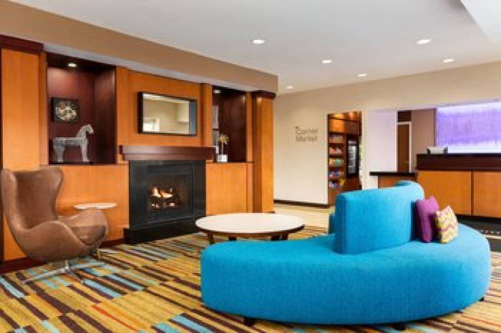 Fairfield Inn & Suites By Marriott Toledo Maumee 1