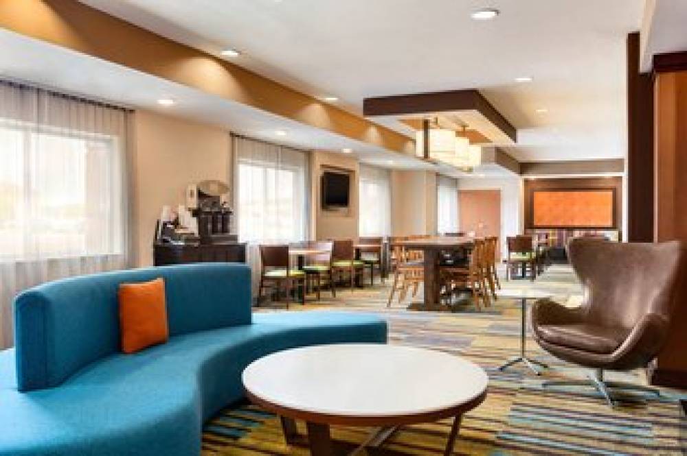 Fairfield Inn & Suites By Marriott Toledo Maumee 5