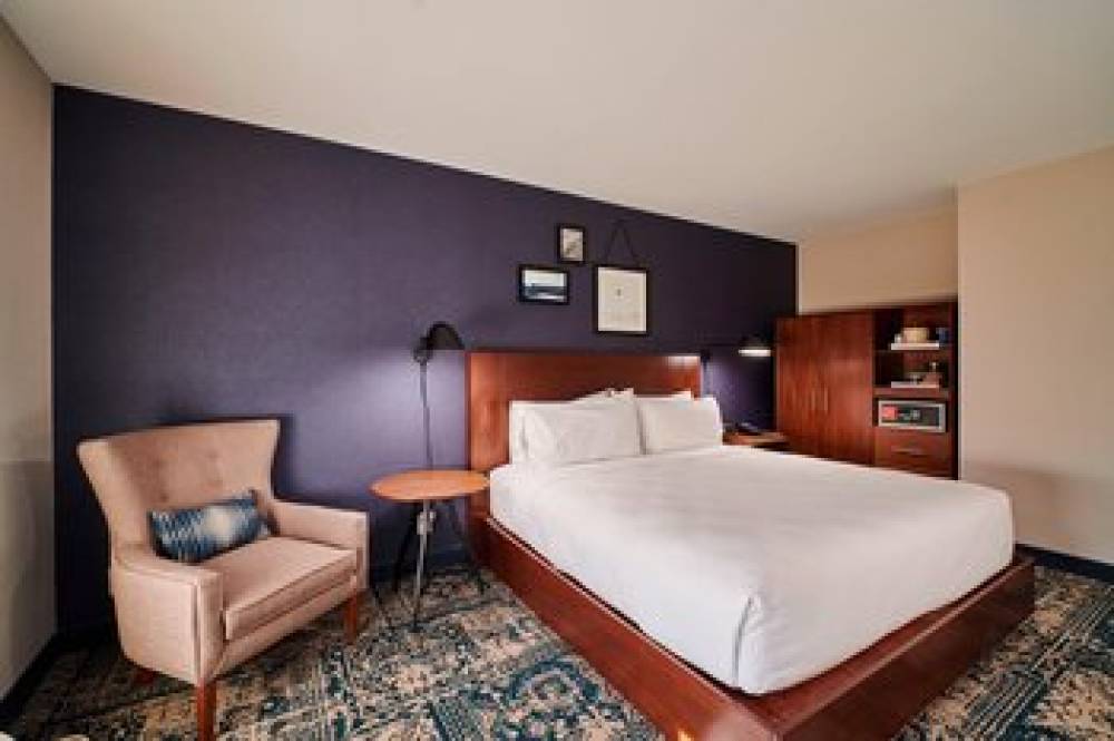 Four Points By Sheraton Cleveland-Eastlake 8