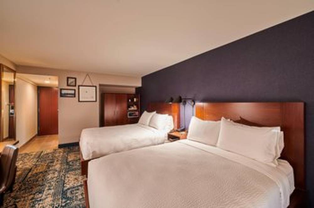 Four Points By Sheraton Cleveland-Eastlake 10