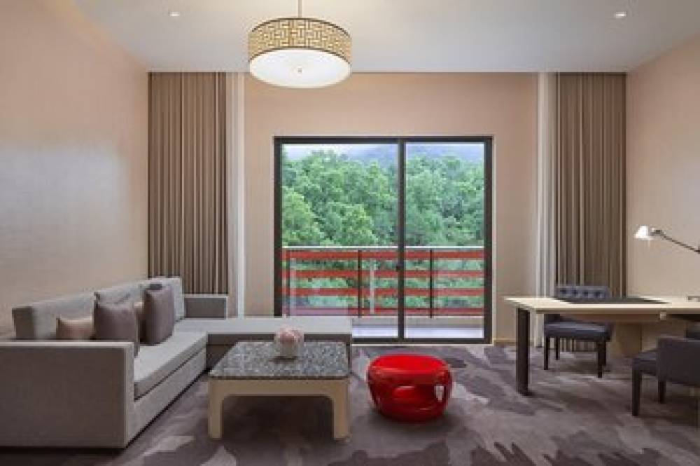 Four Points By Sheraton Guangdong Heshan 6