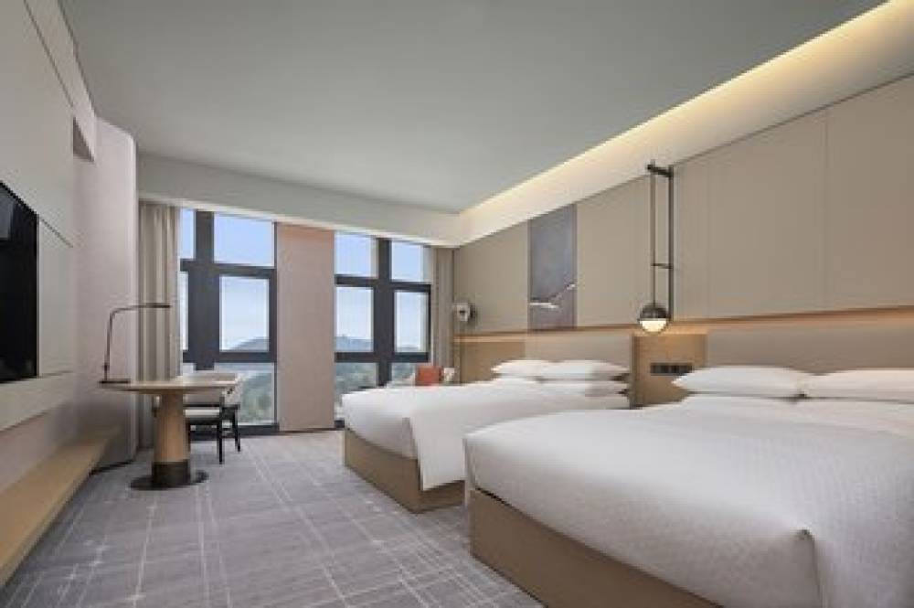 Four Points By Sheraton Guiyang Huaxi 9