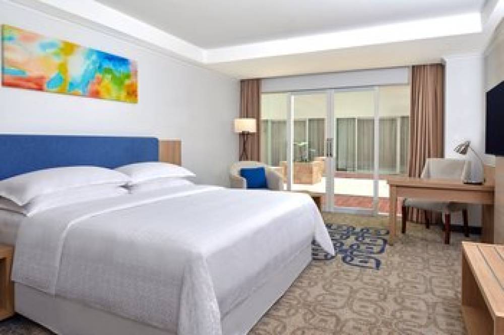 Four Points By Sheraton Makassar 9