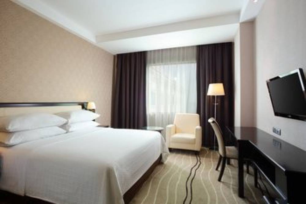 Four Points By Sheraton Medan 5