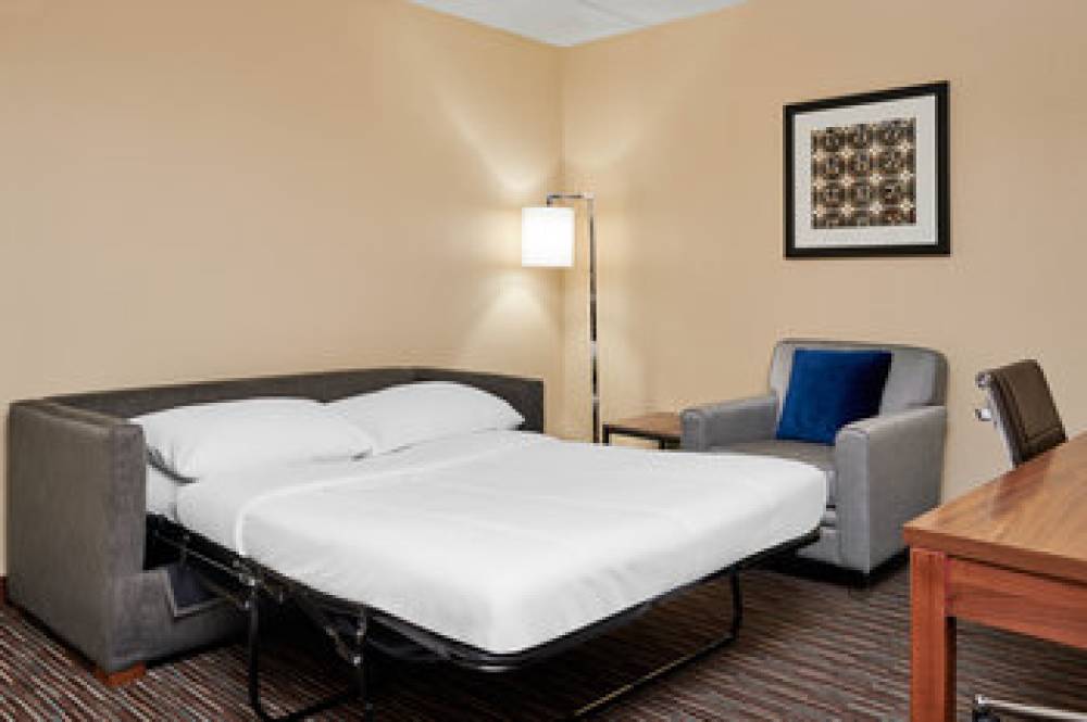 Four Points By Sheraton Milwaukee Airport 6