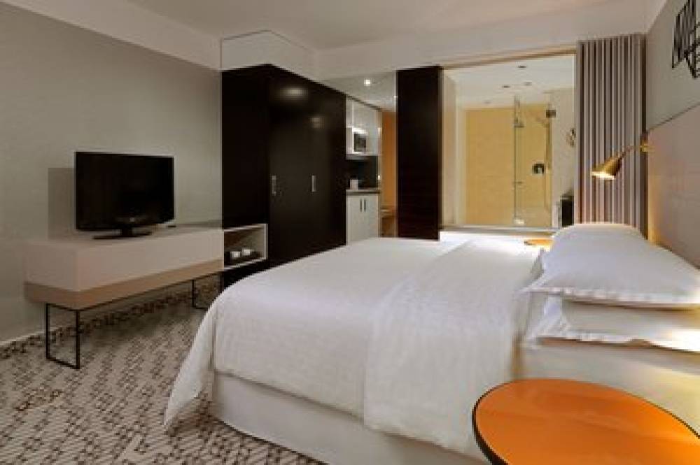 Four Points By Sheraton Munich Arabellapark 9