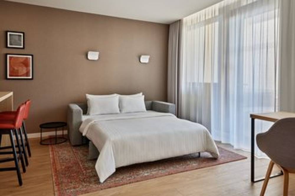 Four Points By Sheraton Munich Central 9