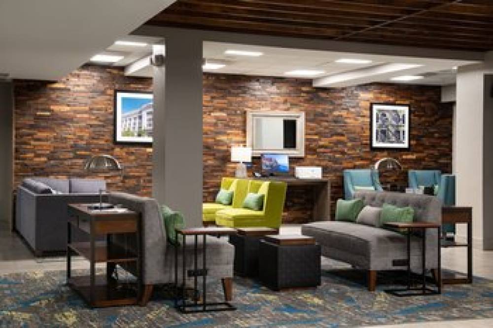 Four Points By Sheraton Omaha Midtown 4