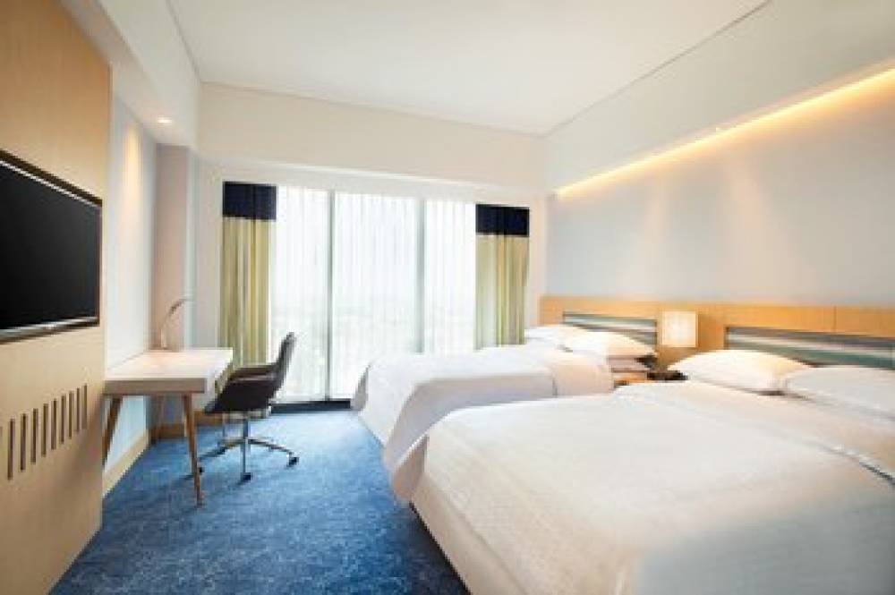 Four Points By Sheraton Surabaya Tunjungan Plaza 1