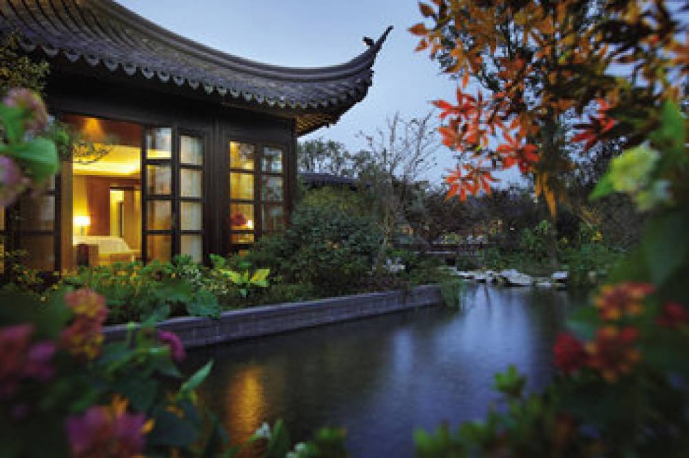 Four Seasons Hotel Hangzhou At West Lake 5