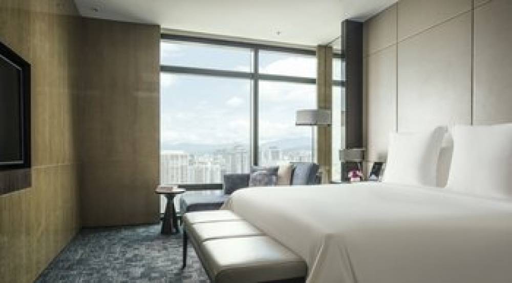 FOUR SEASONS HOTEL KUALA LUMPU 2