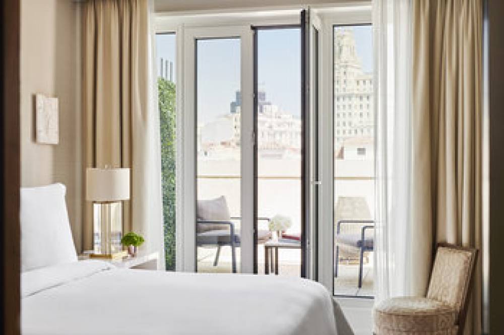 FOUR SEASONS HOTEL MADRID 9