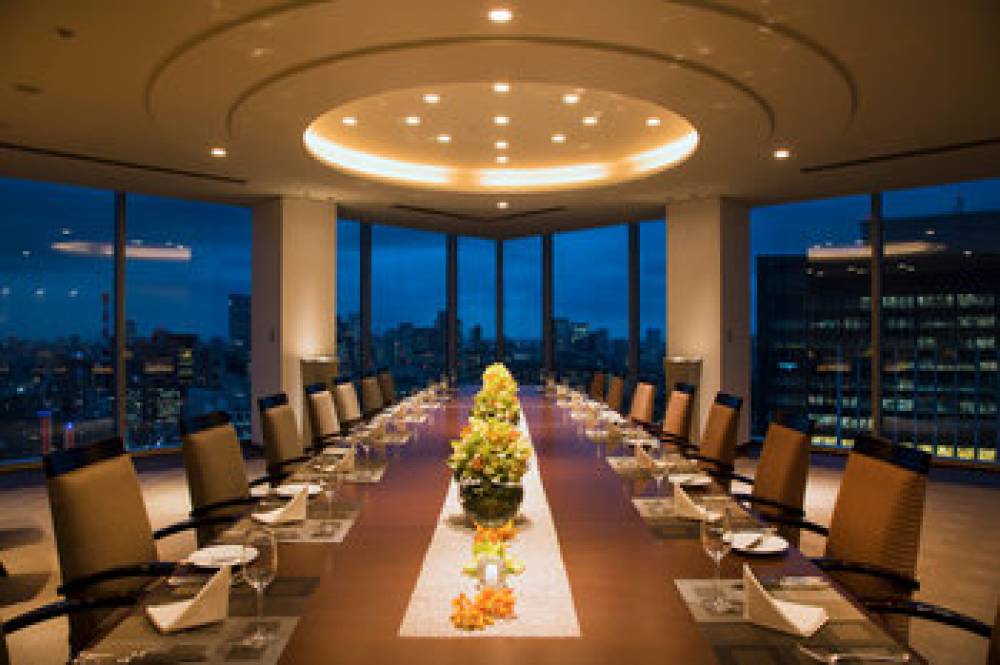 Four Seasons Hotel Tokyo At Marunouchi 10