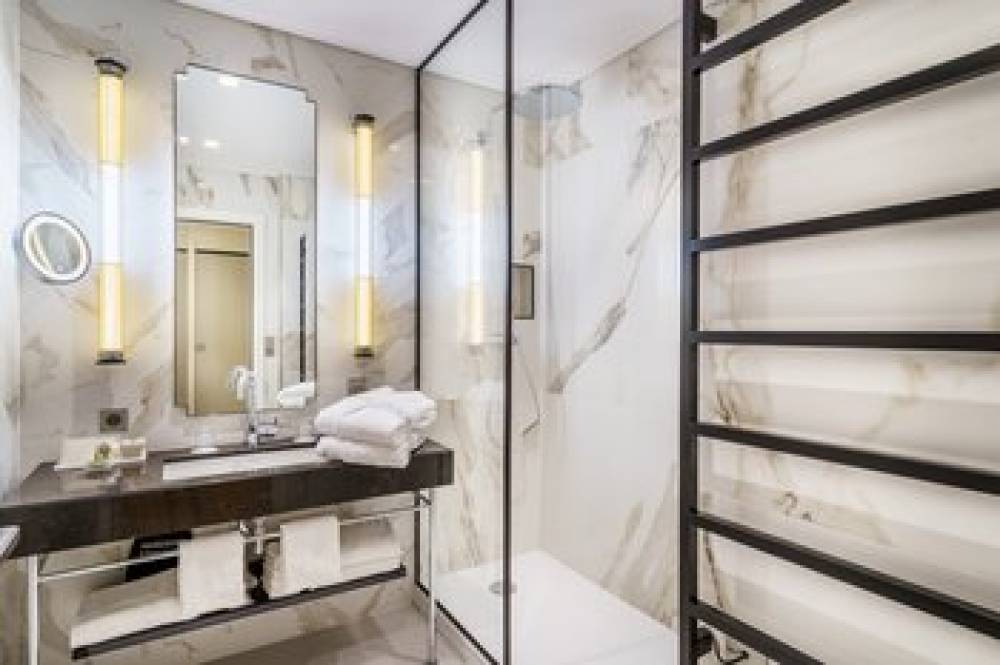 FRASER SUITES LE CLARIDGE 5